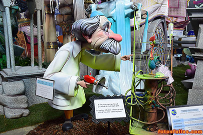 falla Antiga Campanar 2025